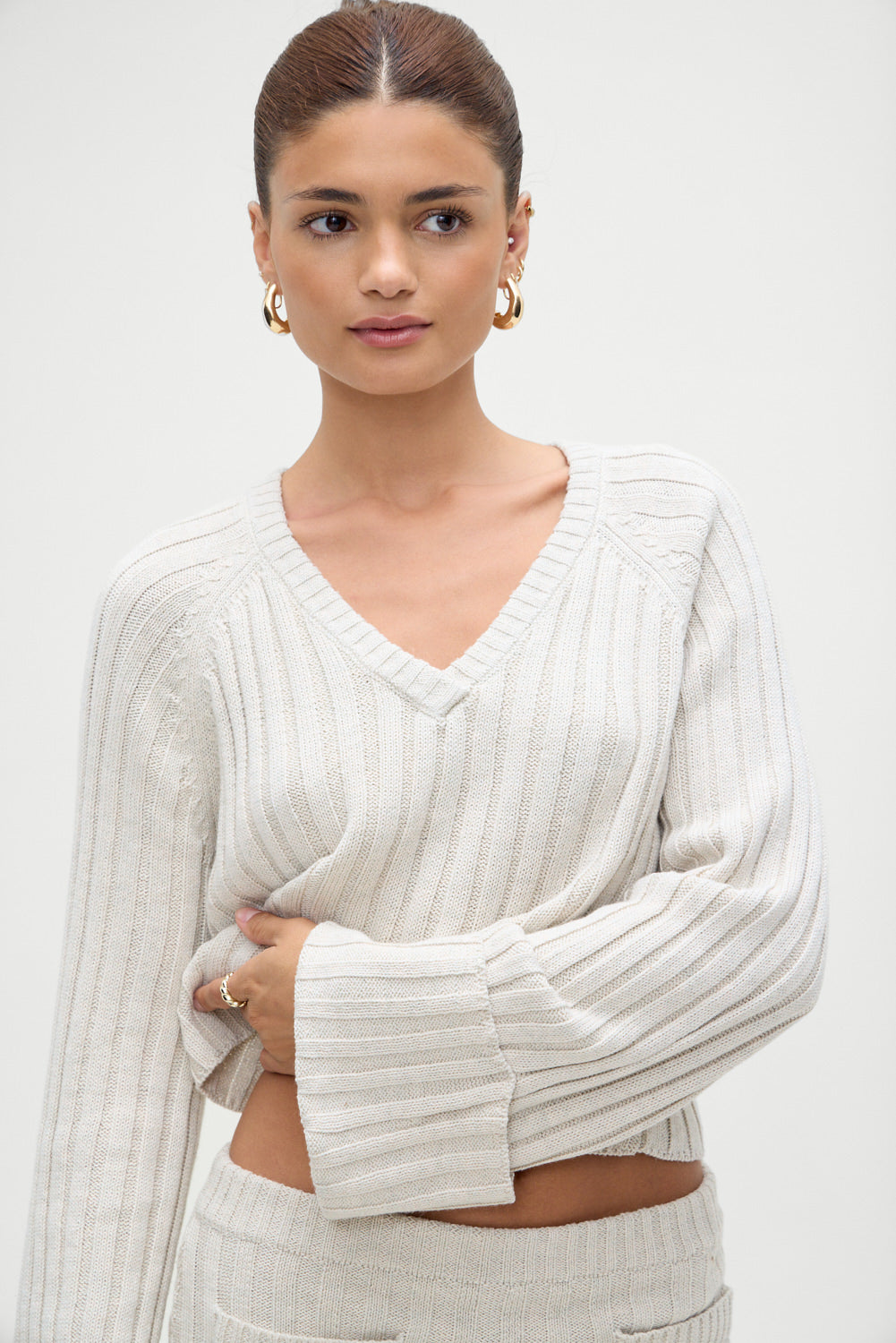 Frankiesbikinis-AshtonSweater-Cream-FrontZoom_f6679957-538e-4bd4-842b-67242a2a0fb0